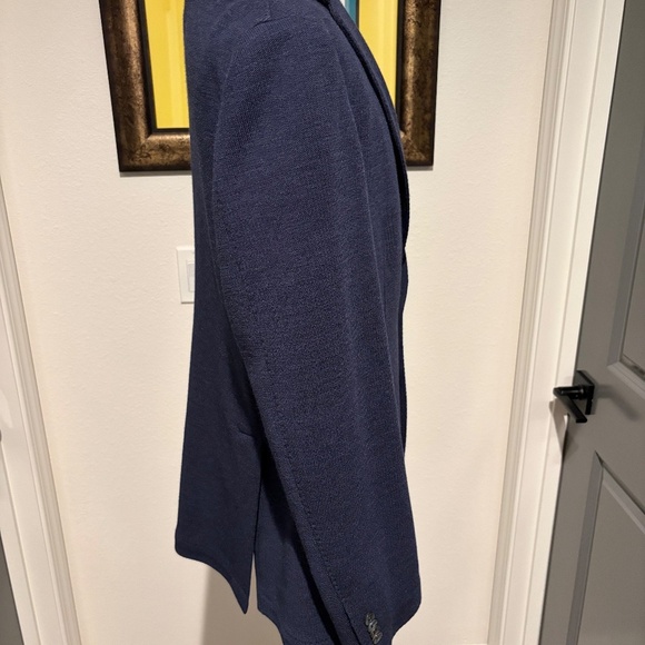 Navy luxury knit sport coat with pearl buttons - Never worn or Laundered - New - Picture 2 of 3